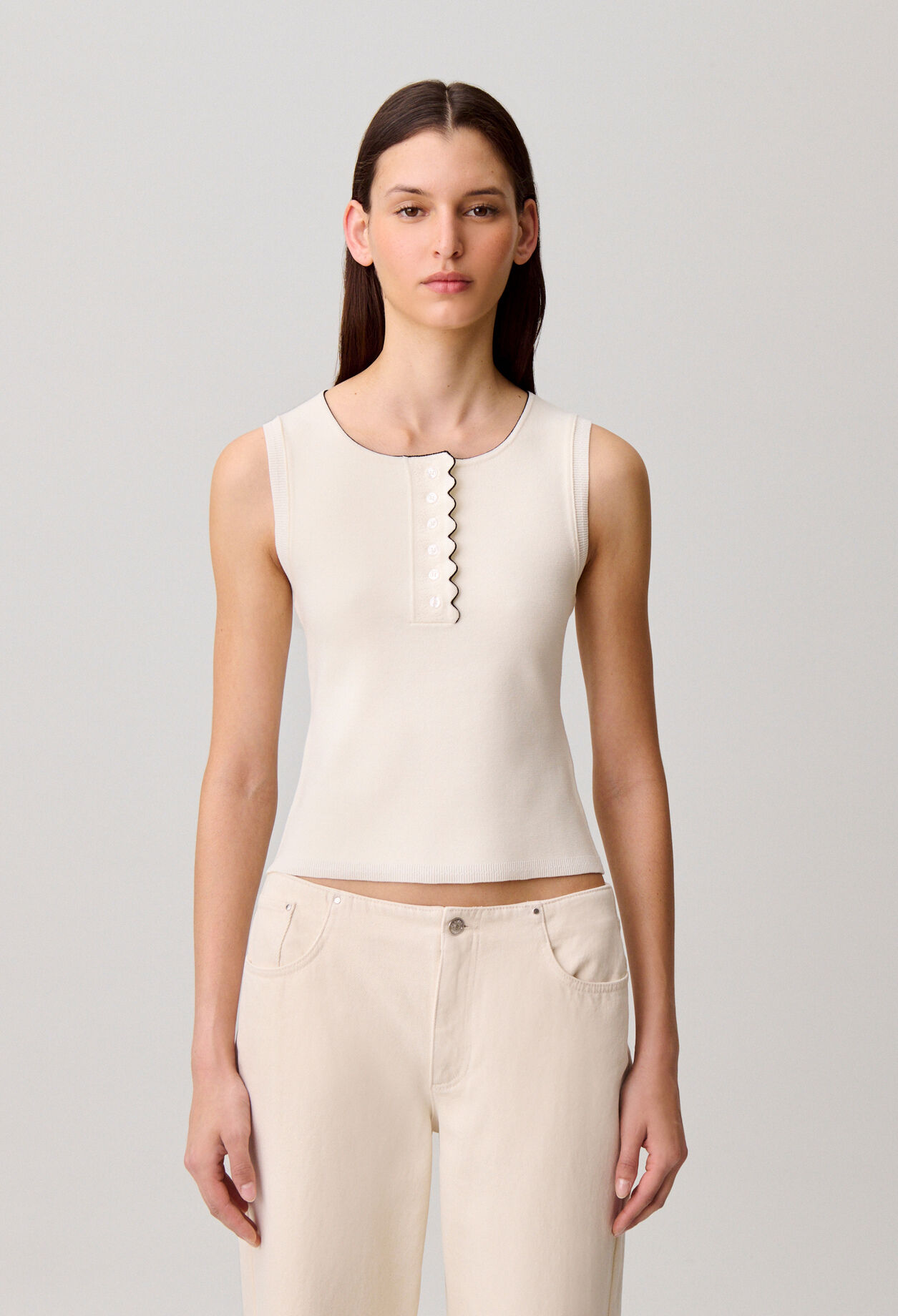 Top de punto cuello redondo