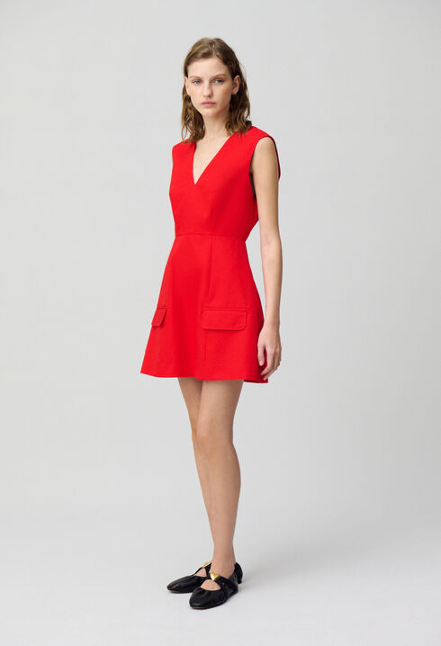 Vestido corto entallado
