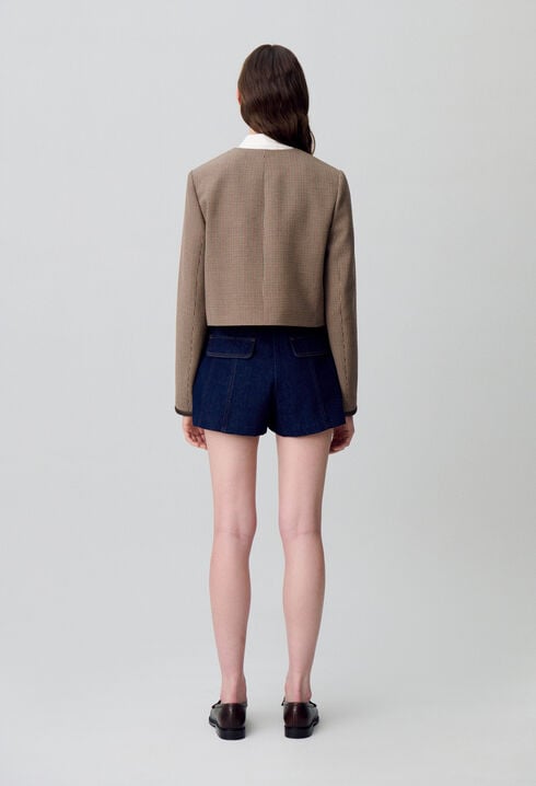 Chaqueta de corte recto y corto