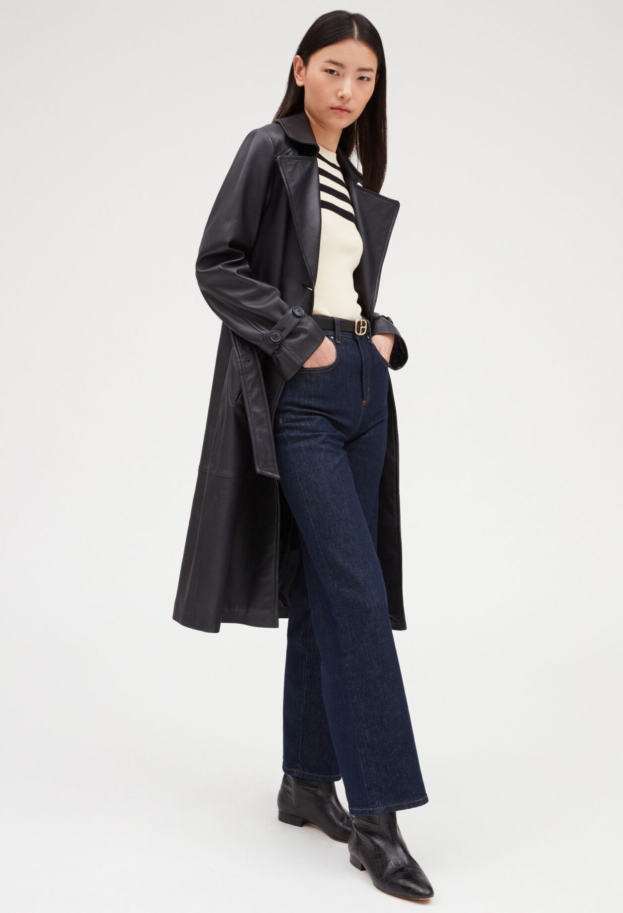 Gabardina azul cuero liso responsable
