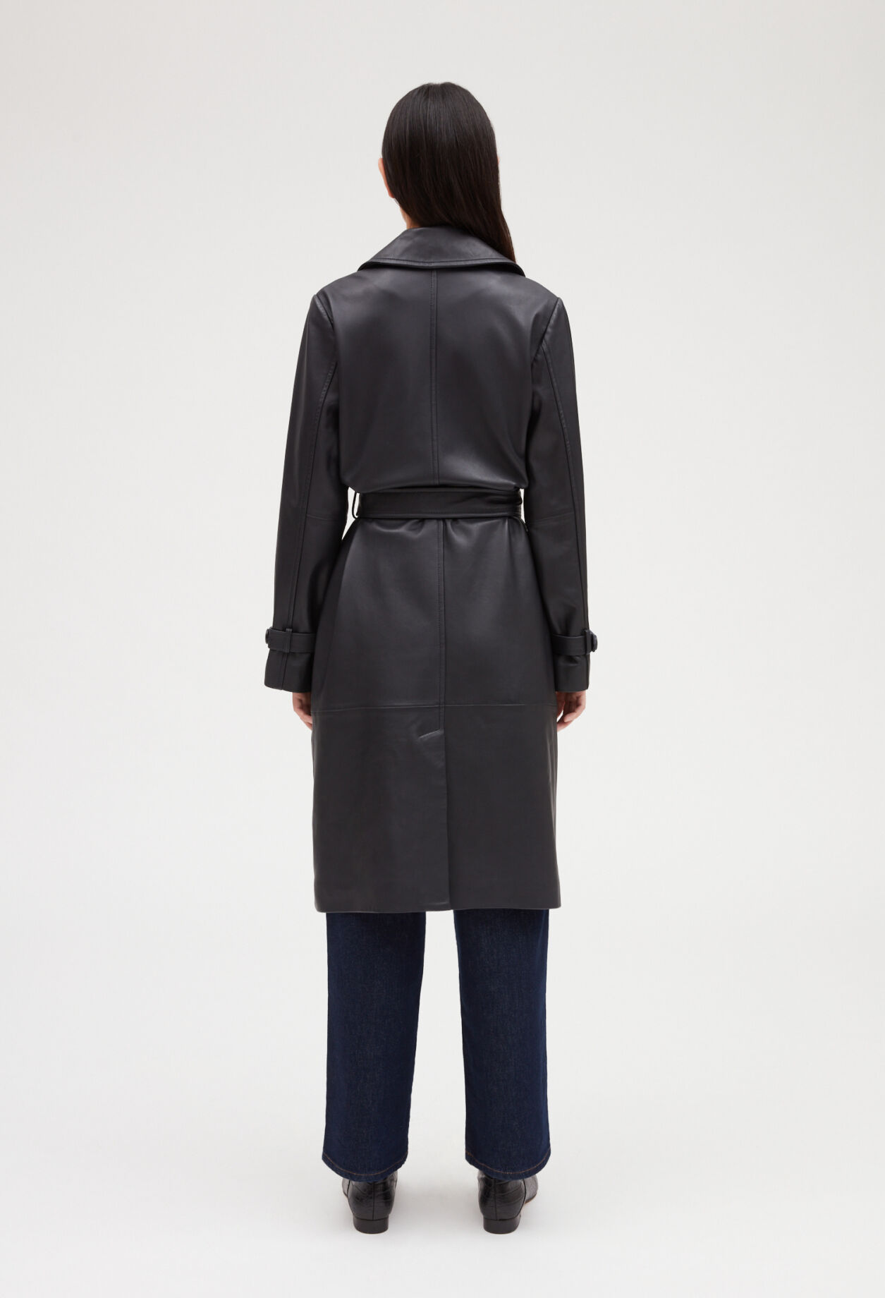 Gabardina azul cuero liso responsable
