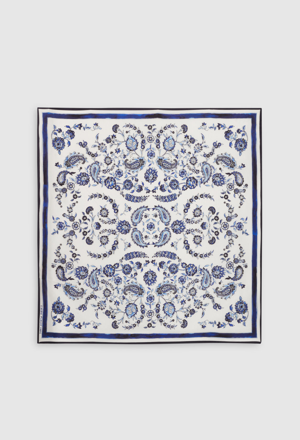 Pañuelo azul oscuro seda