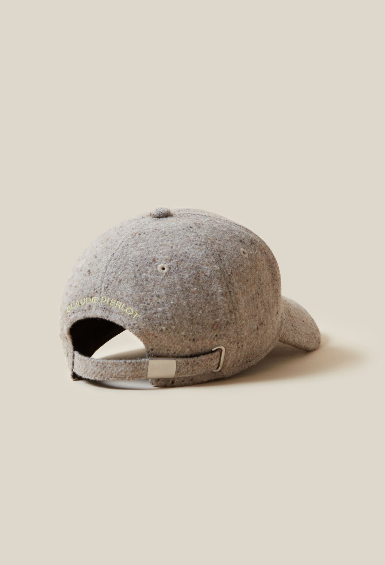 Gorra con monograma CP