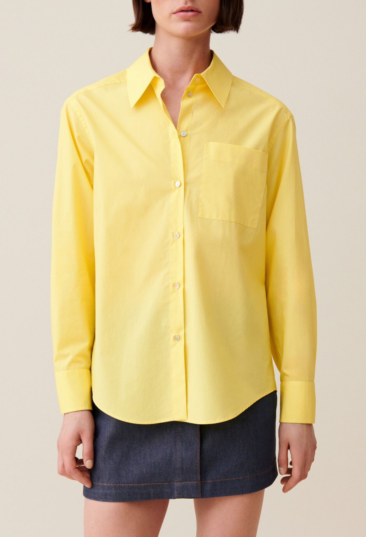 Camisa abotonada