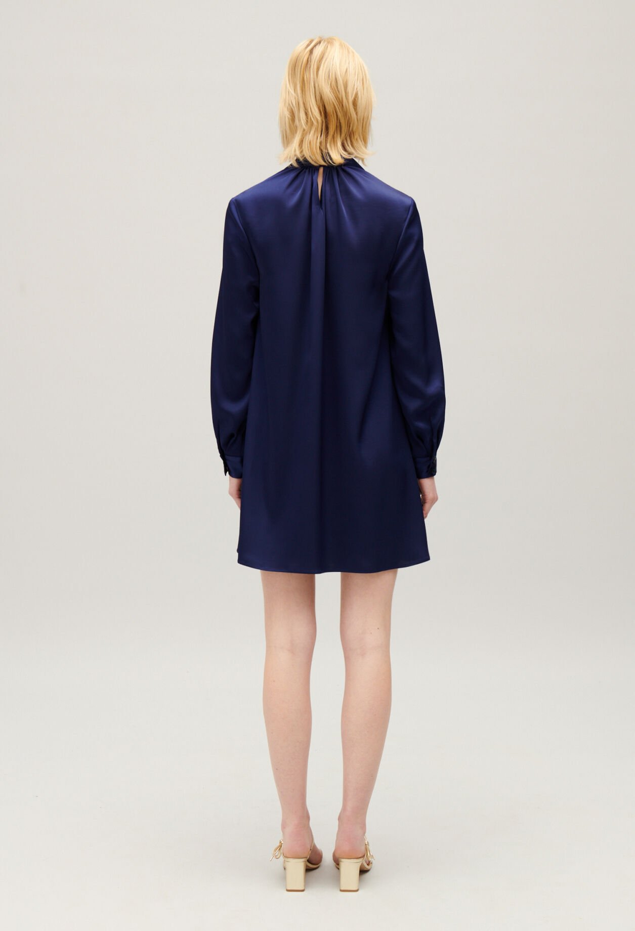 Vestido corto lavalier índigo