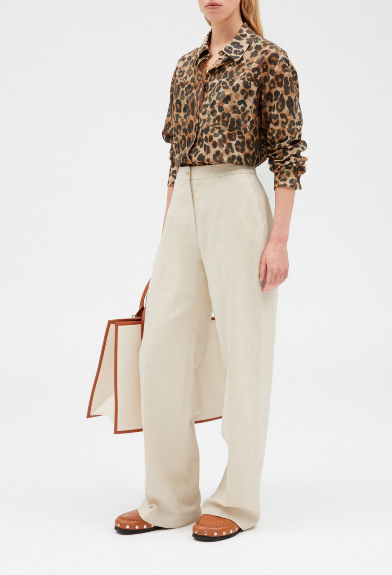 Pantalón beige de algodón y lino