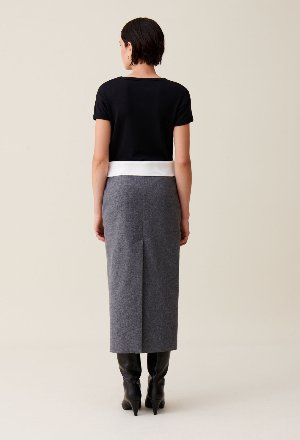 Falda recta gris