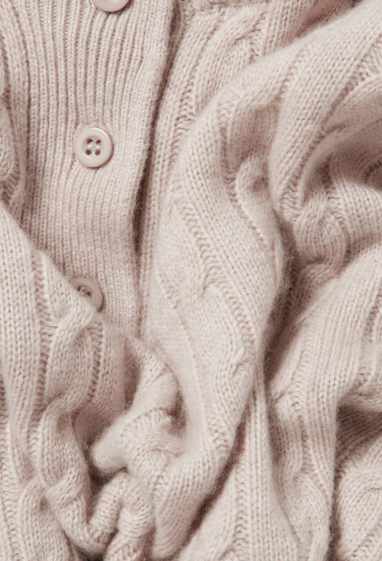 Jersey con cuello bebé.