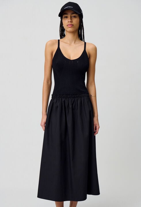 Vestido midi con cuerpo de punto
