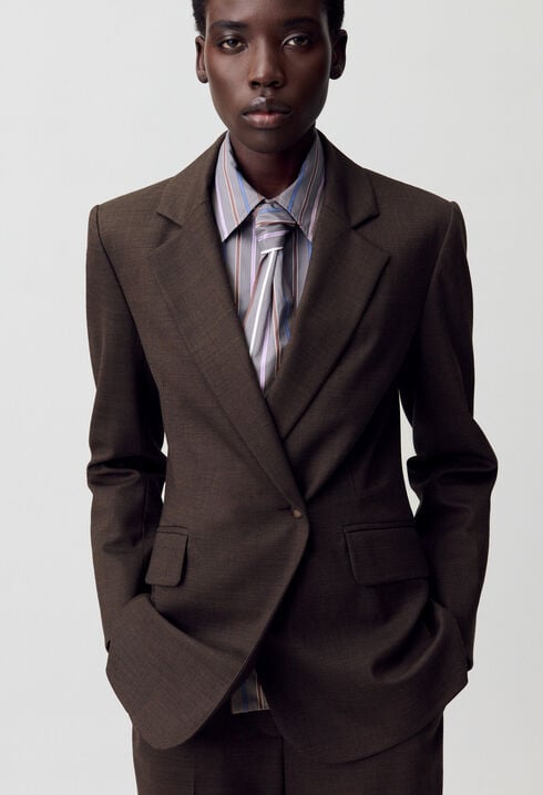 Americana de traje