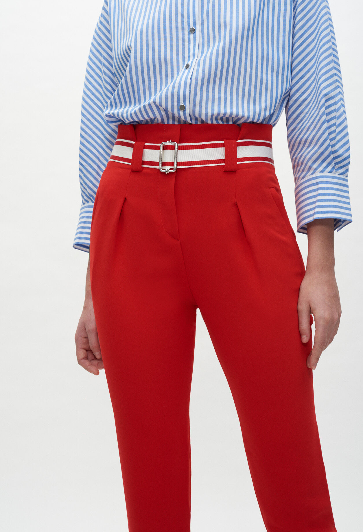 Pantalón de traje entallado