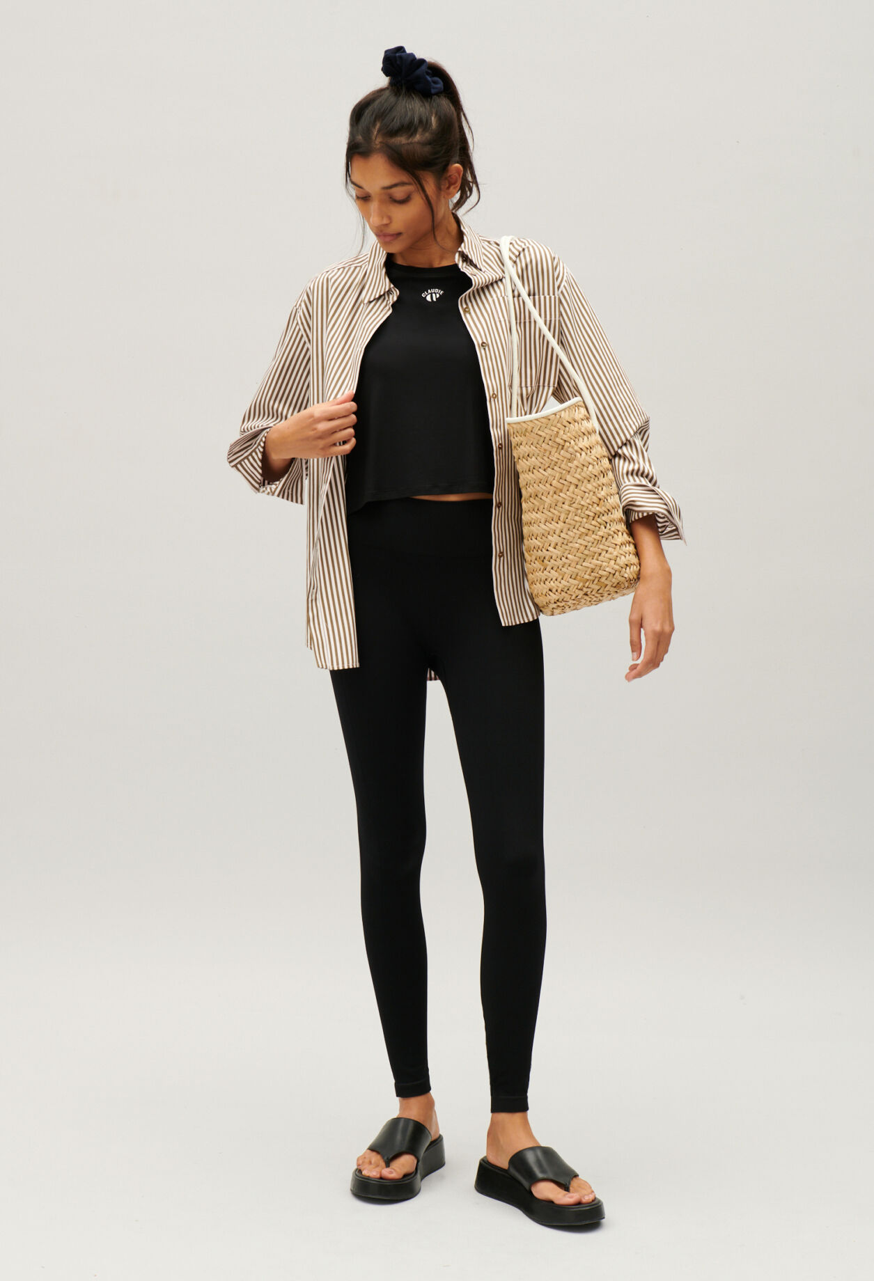 Camiseta corta Claudie x Circle