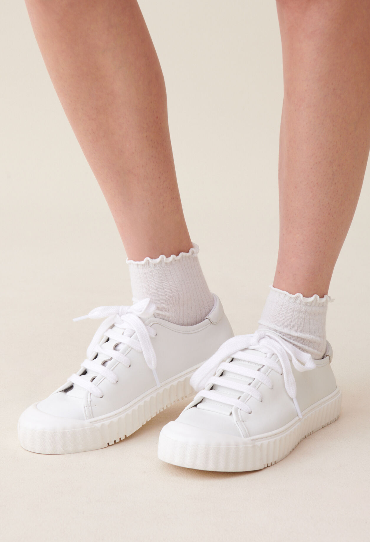 Zapatillas de cuero blancas