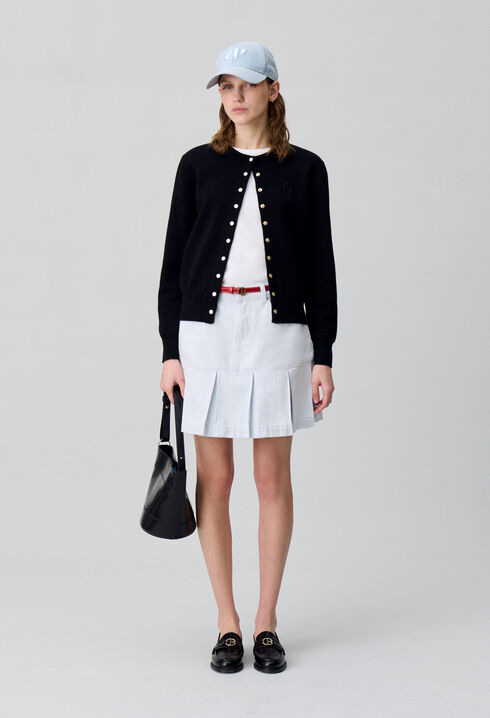 Falda corta de denim con pliegues