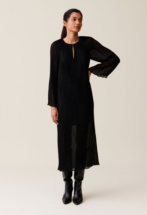 Vestido largo plisado transparente