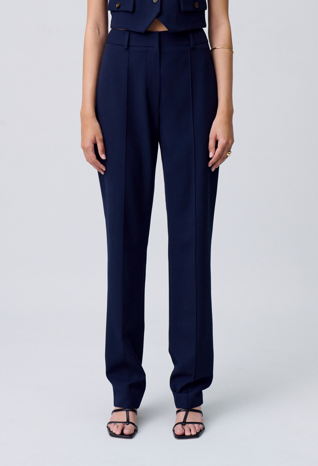 Pantalón de traje tipo pitillo