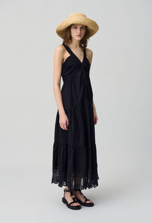 Vestido largo con bordados florales