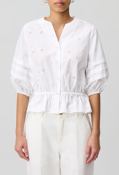 Camisa el&aacute;stica bordada