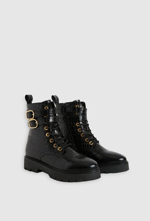 Botas altas con cordones