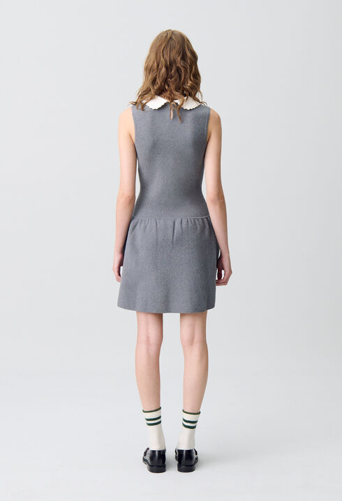 Vestido corto de línea evasé