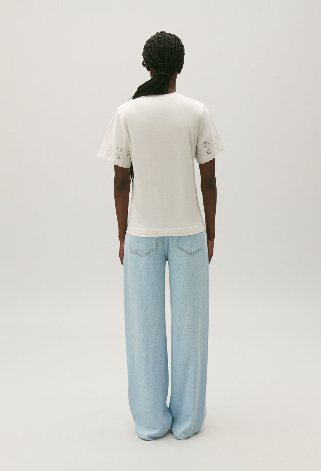 Camiseta algodón bordados ingleses crudo