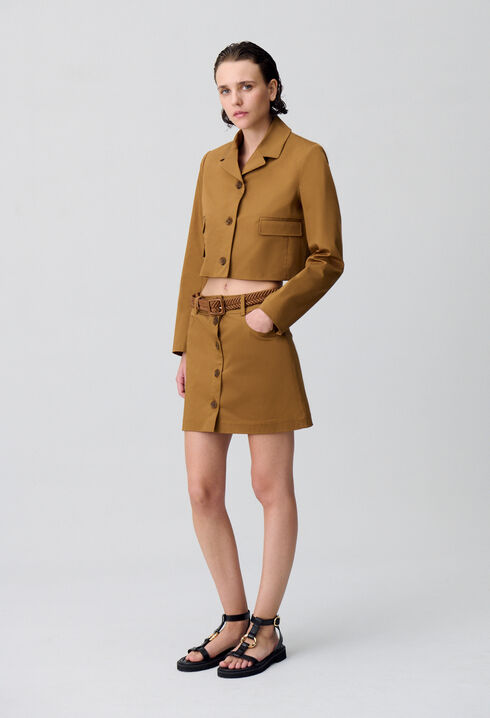 Chaqueta corta con cuello de solapa