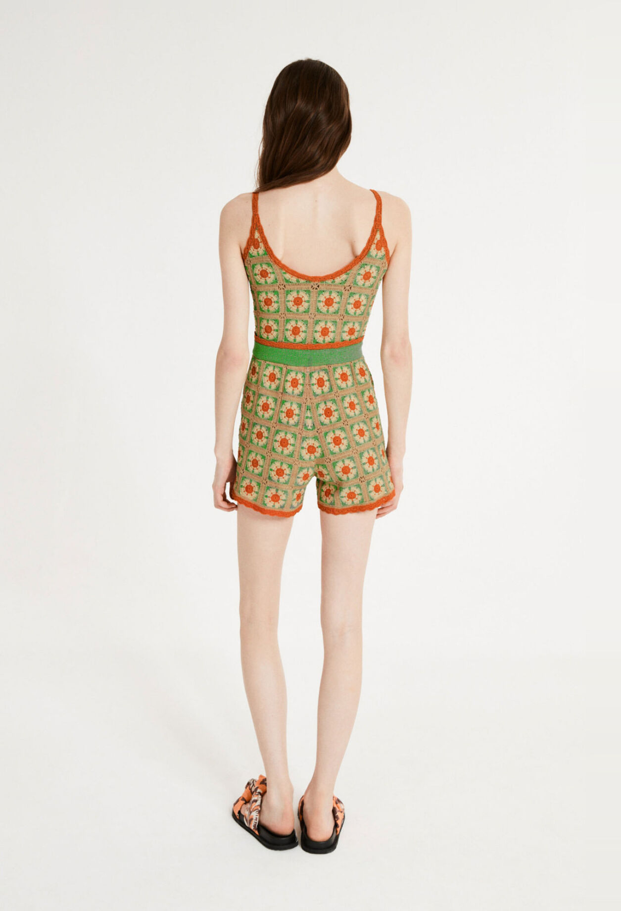 Mono corto de crochet