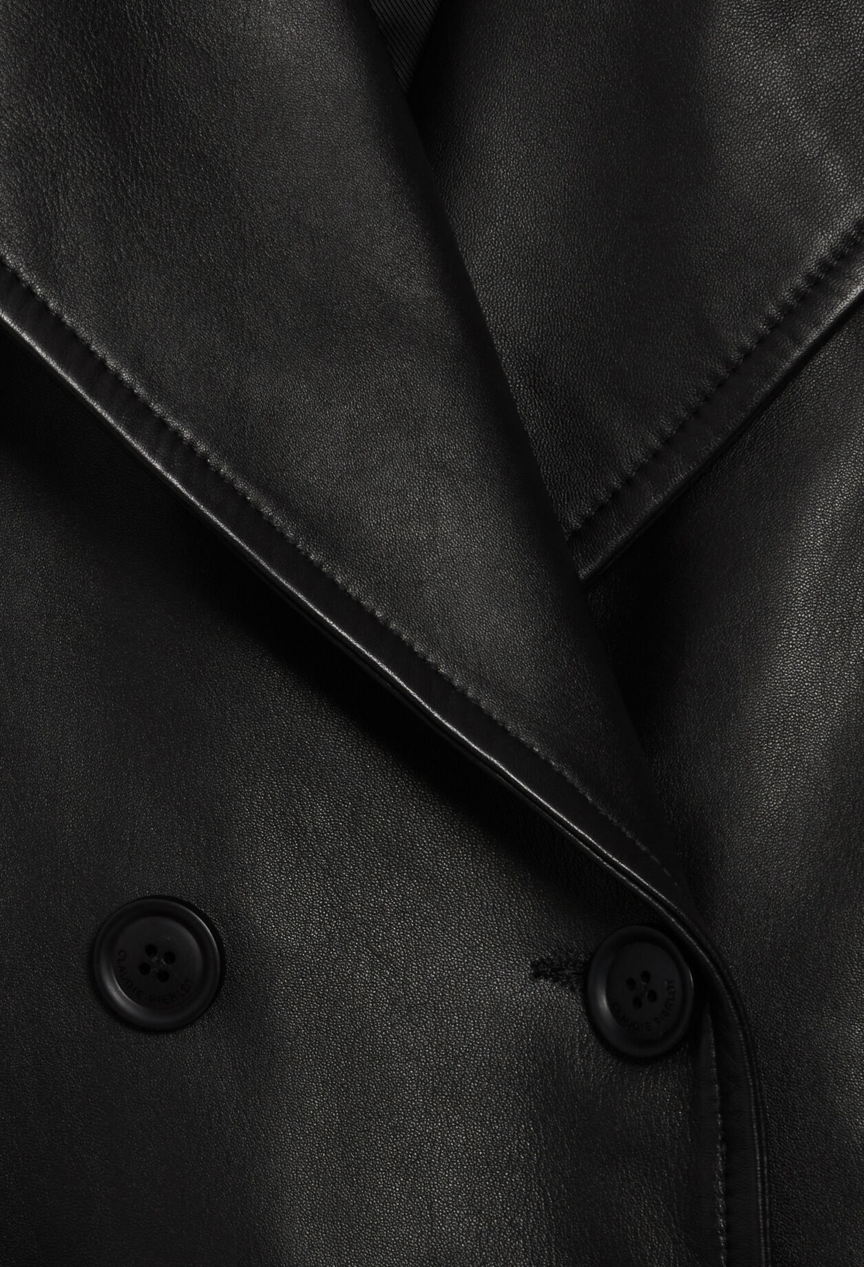 Gabardina azul cuero liso responsable
