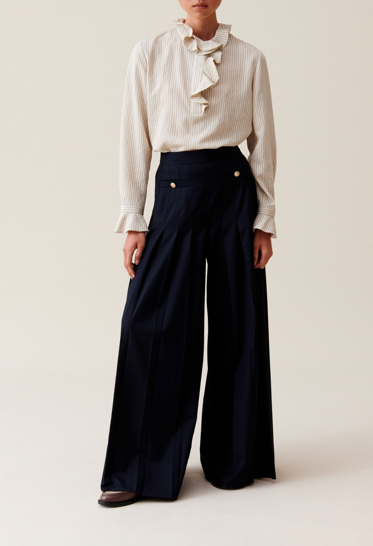 Blusa a rayas con volantes