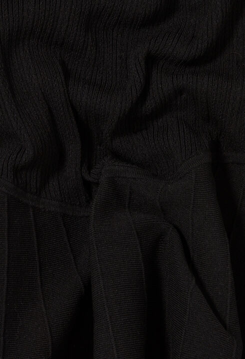 Vestido corto de línea evasé