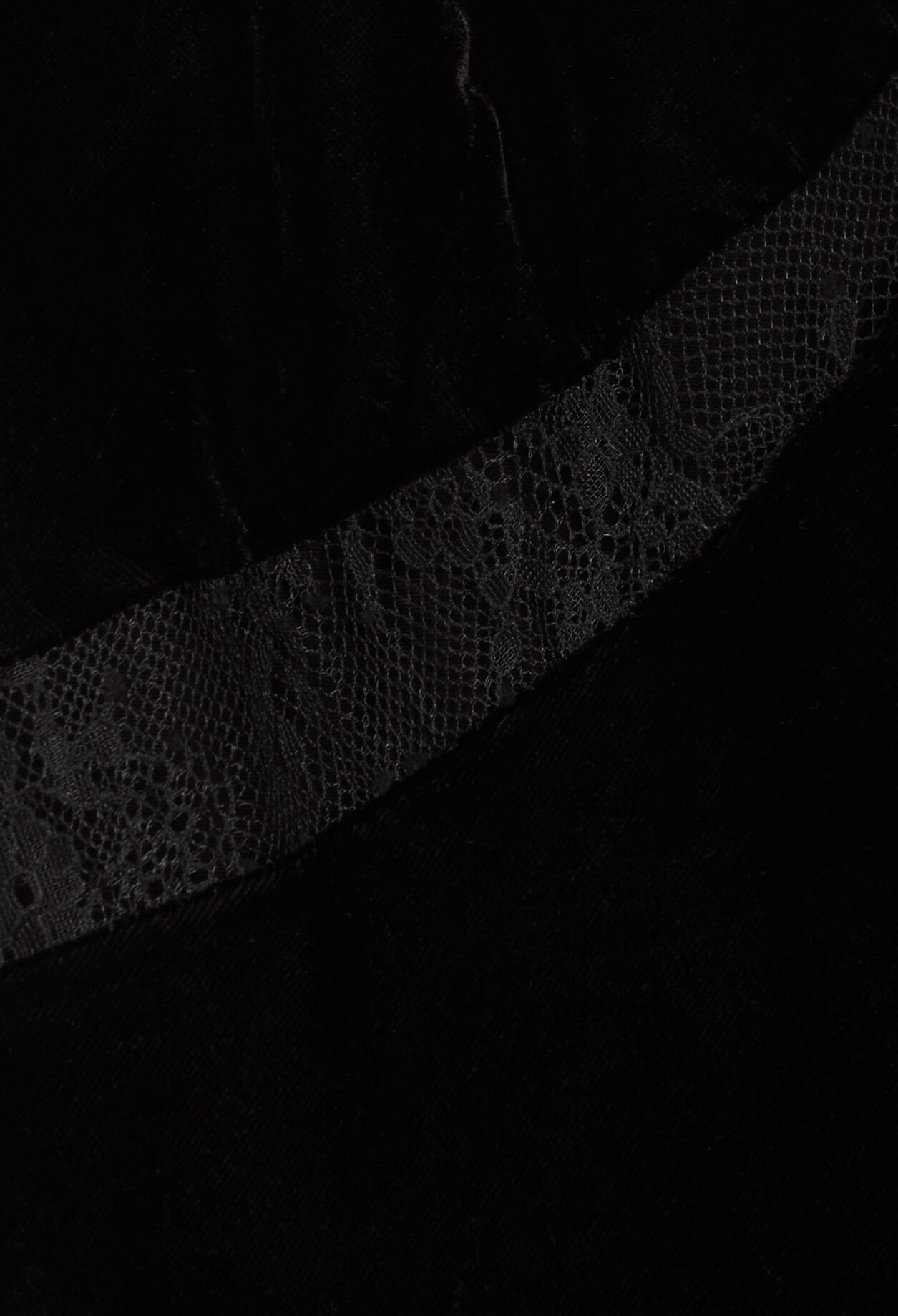 Vestido midi de terciopelo negro