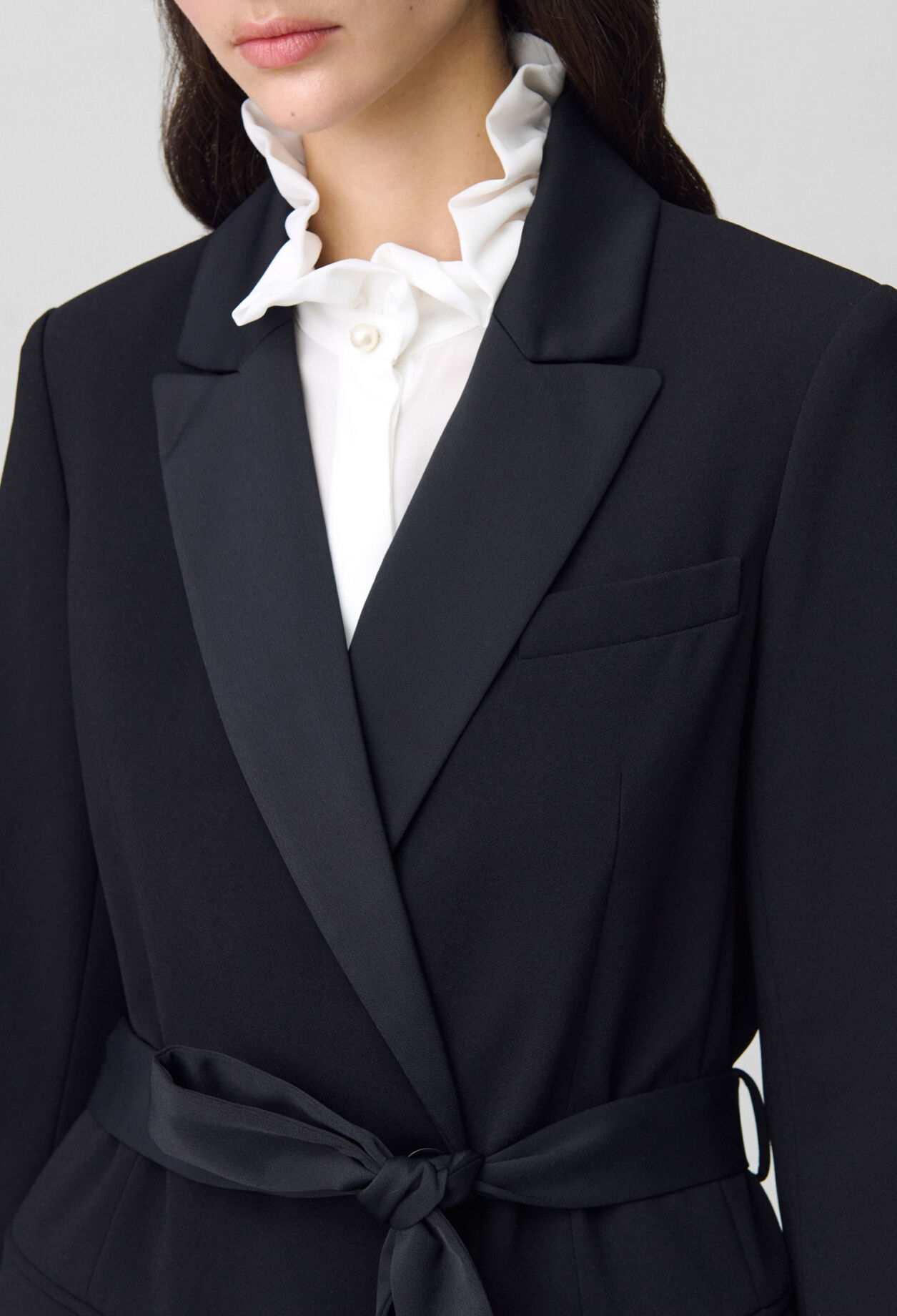 Chaqueta de traje con cinturón