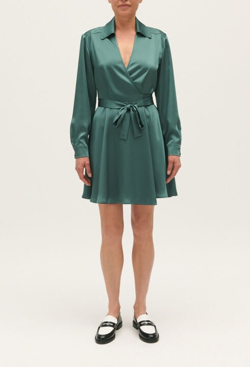 Vestido corto cruzado verde