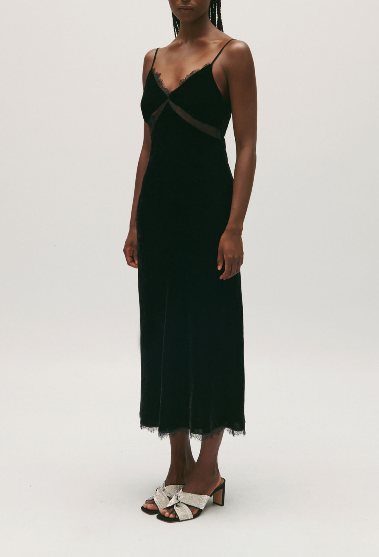 Vestido midi de terciopelo negro