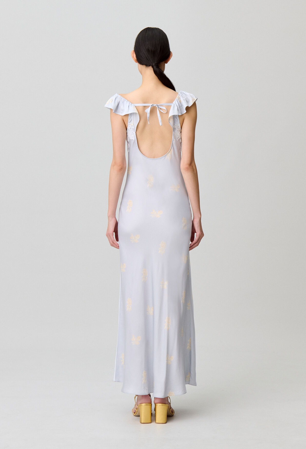 Vestido satinado de flores