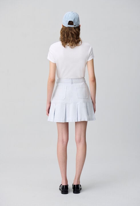 Falda corta de denim con pliegues