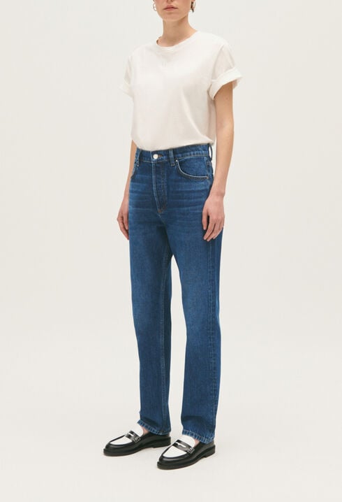 Vaquero azul descolorido