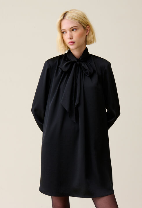 Vestido fluido cuello lazo negro