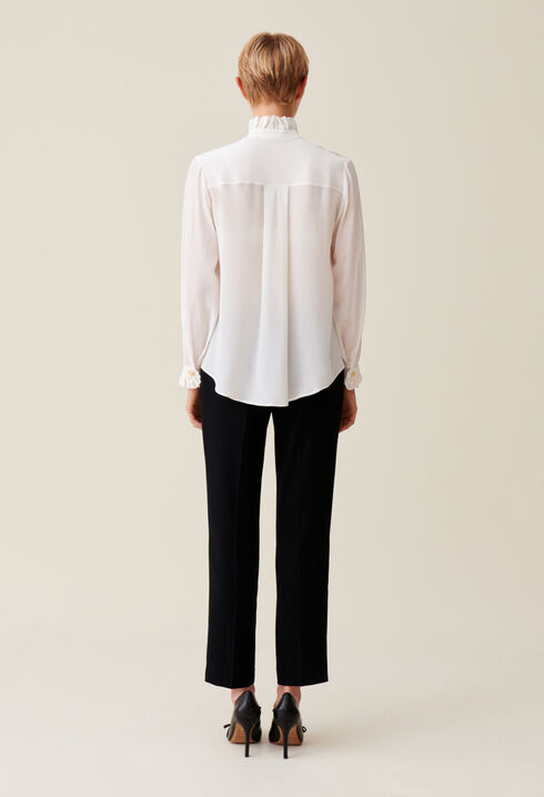 Camisa fluida cuello victoriano