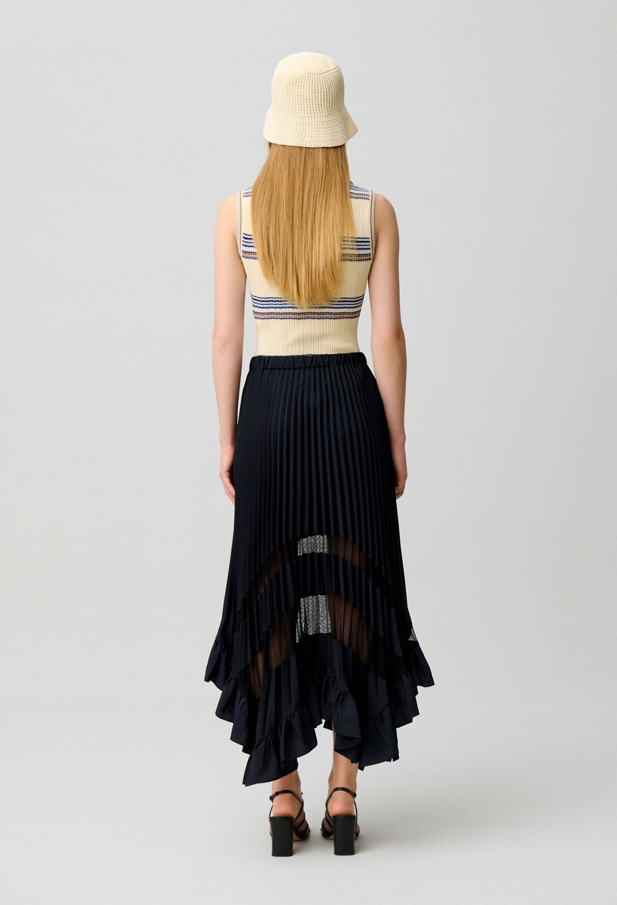 Falda midi