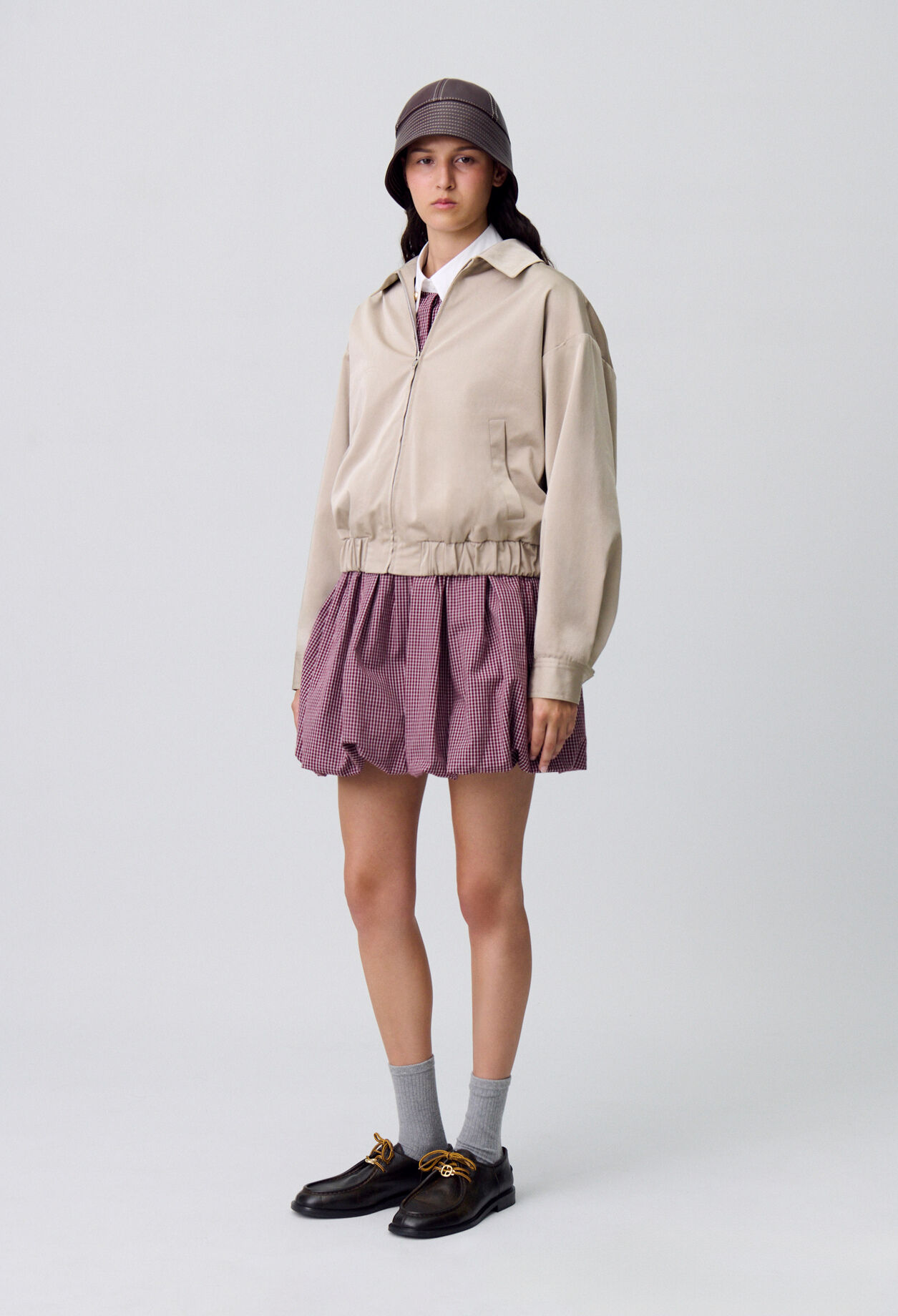 Chaqueta oversize con cremallera
