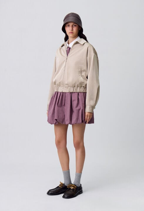 Chaqueta oversize con cremallera
