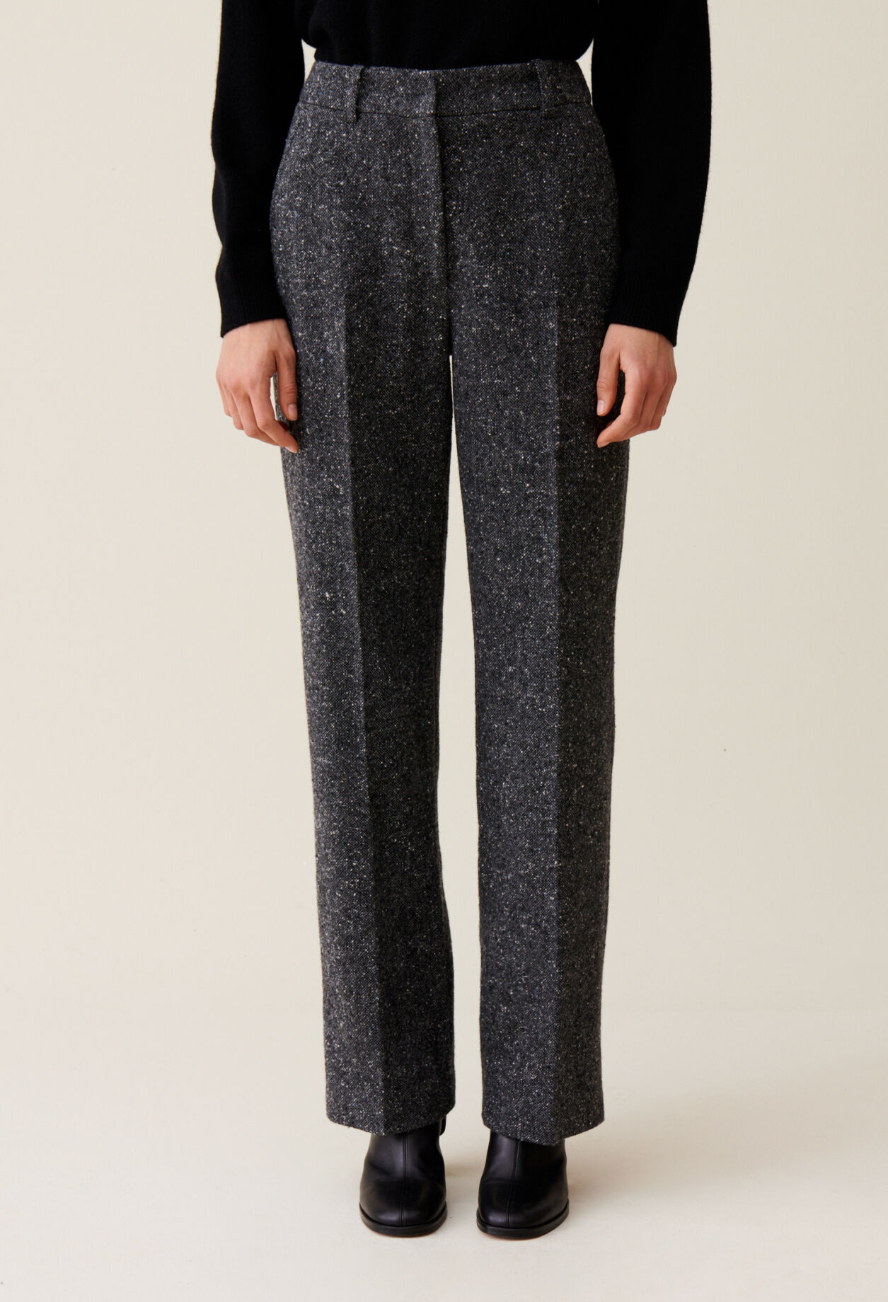 Pantalón de traje gris de lana