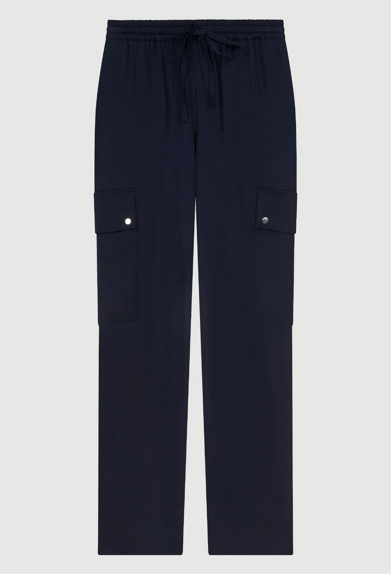 Pantalón fluido con bolsillos