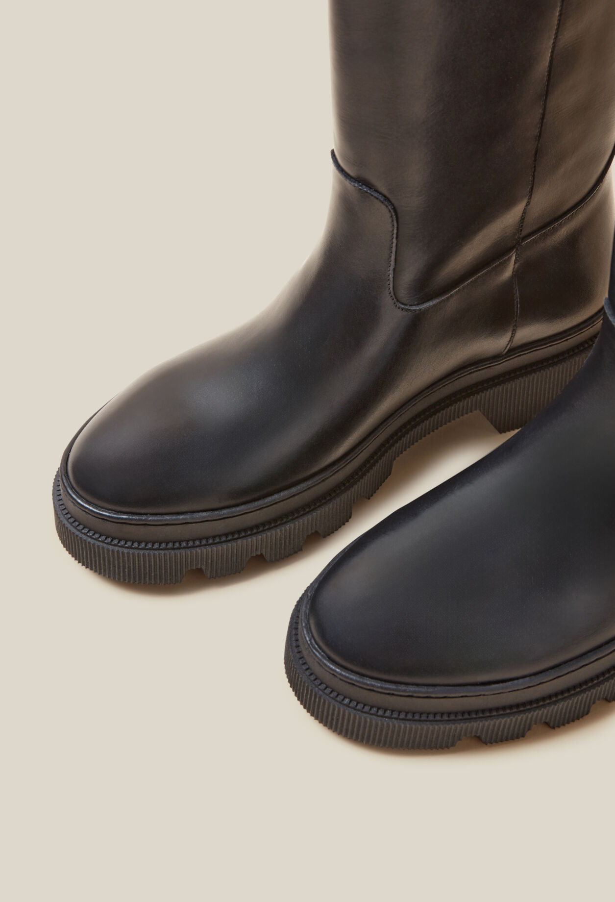 Botas altas de cuero liso