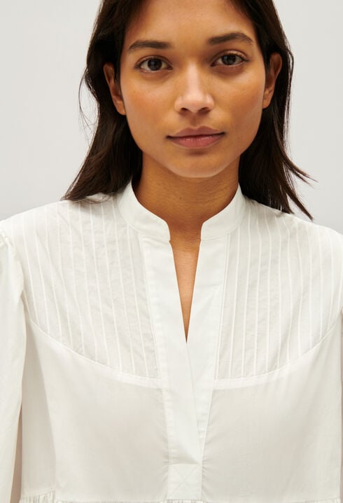 Vestido con cuello tipo kimono