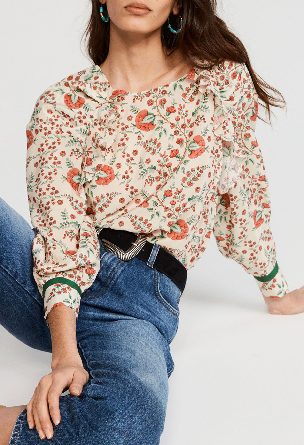 Blusa con flores