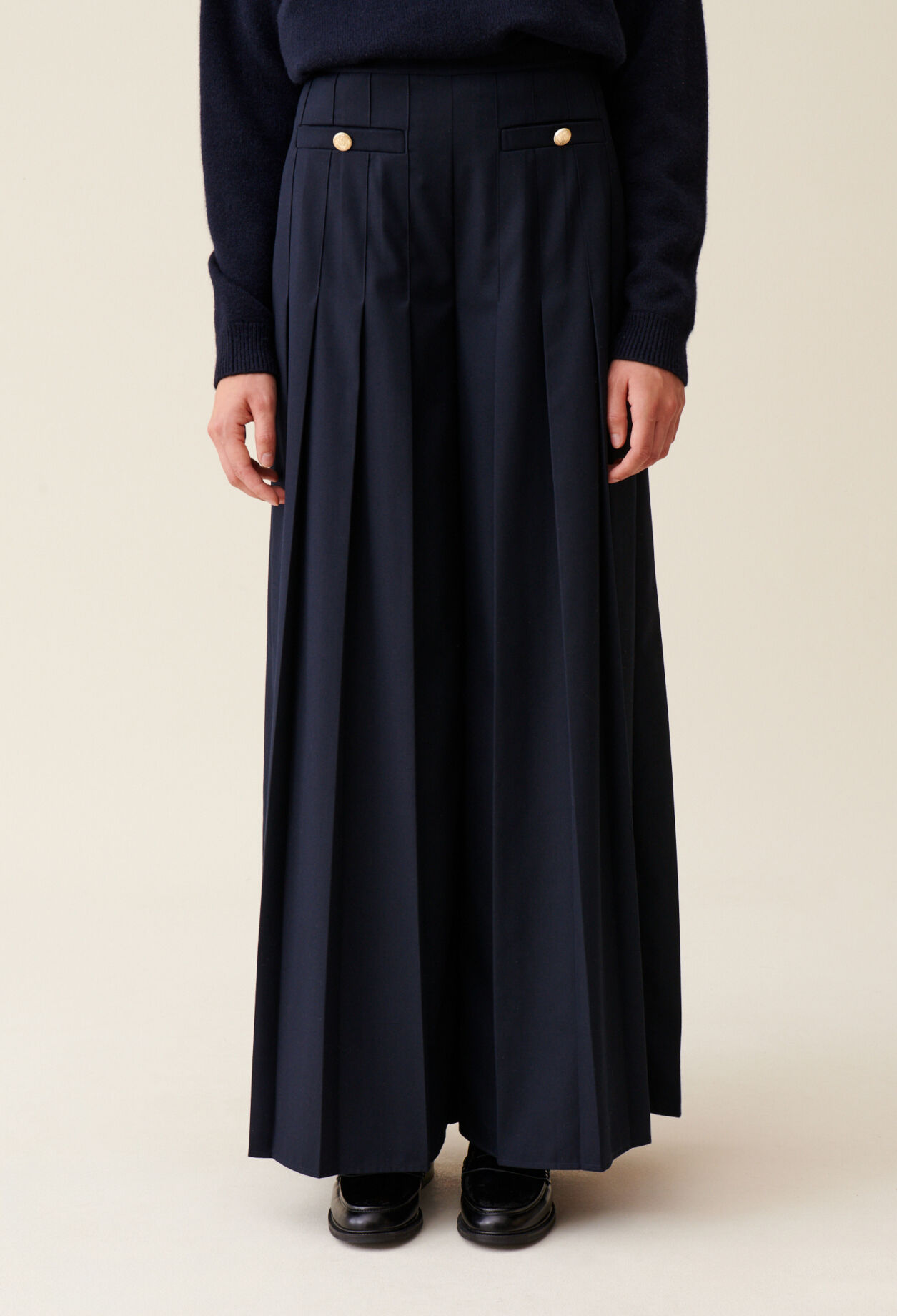 Pantalón plisado amplio azul marino 
