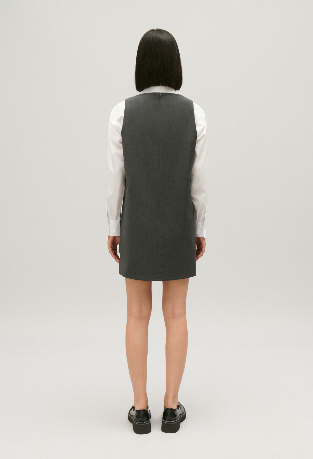 Vestido corto gris chiné