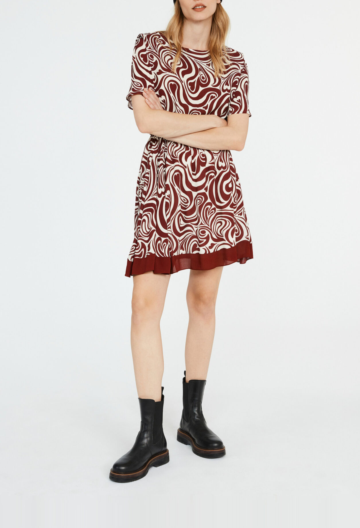 Vestido corto con estampados